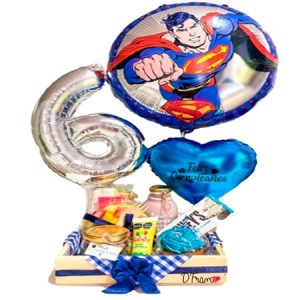 Desayuno para niños super héroe