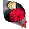 Bouquet de rosas con Ferrero