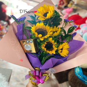 Bouquet girasoles y ferrero