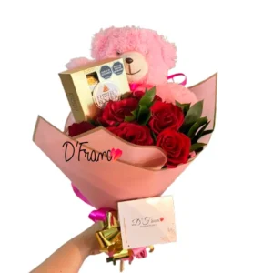 Bouquet de rosas con chocolates y peluche